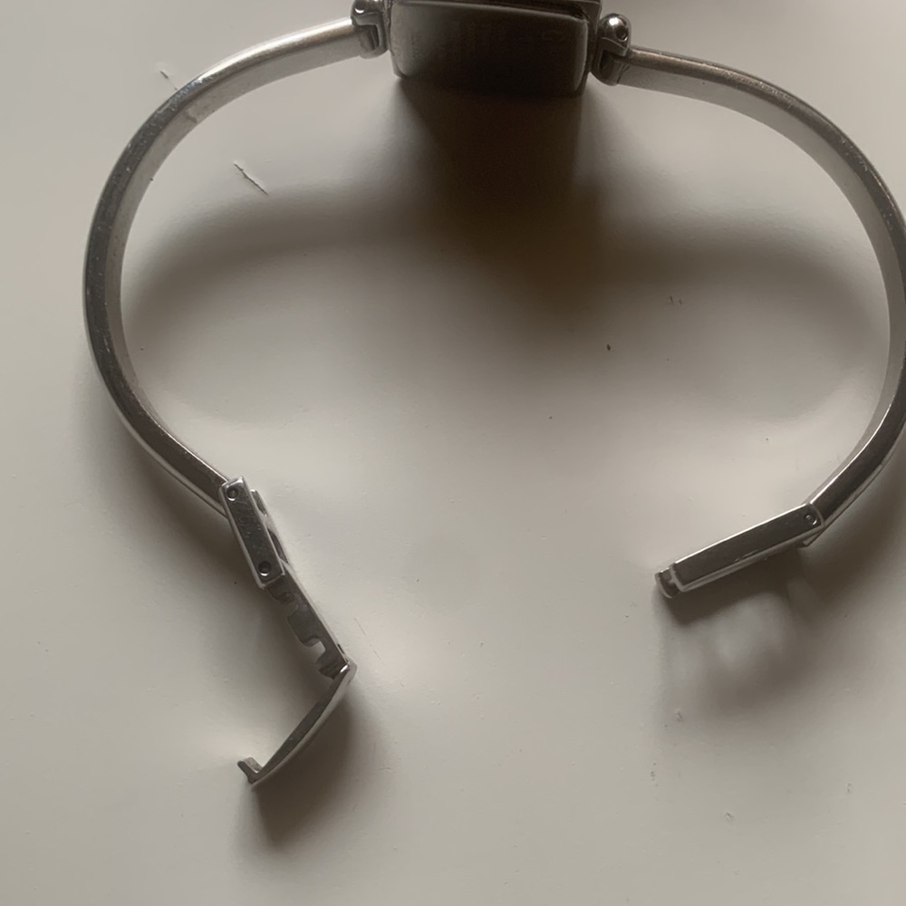 Gucci Square Bangle Watch - image 5